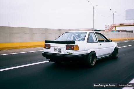 Comprar un coche clásico japones: El Toyota AE86 de Fico