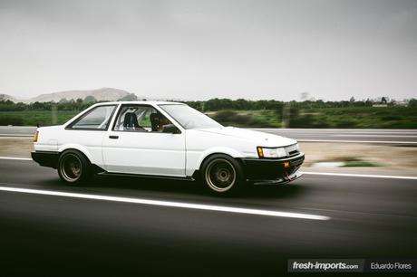 Comprar un coche clásico japones: El Toyota AE86 de Fico