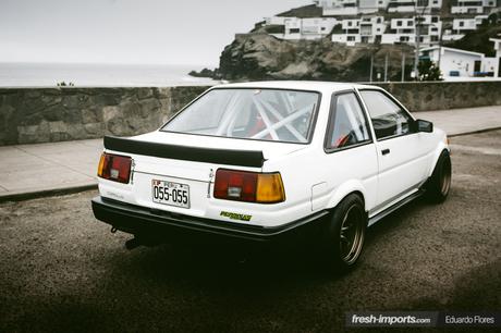 Comprar un coche clásico japones: El Toyota AE86 de Fico