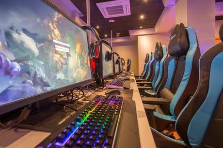 Arena Gaming Centro Gamer de Alto Rendimiento - Colaborador Dota 2