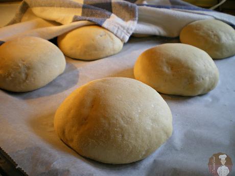 Panecillos alemanes {Die Brötchen} Levado de la masa