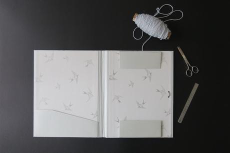 Dulces carpetas y marcos de fotos infantiles.