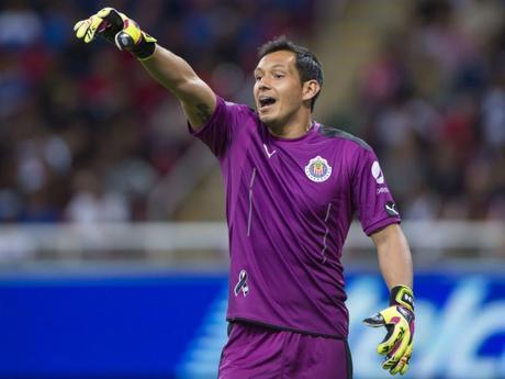 Cota no se siente seguro en la portería de Chivas, él técnico es quien decide Cota no se siente seguro en la portería de Chivas, él técnico es quien decide