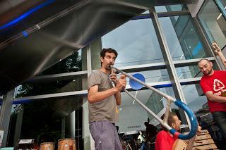 Experimentos, música, reptiles, robots y paracaídas para pasar un verano a pura ciencia