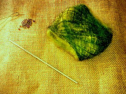 Flores de crochet y abalorios