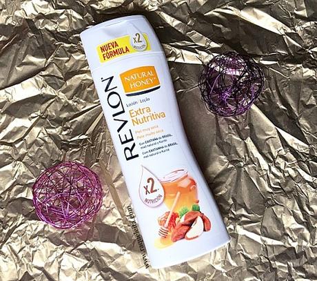 Doblemente Hidratada con Natural Honey™