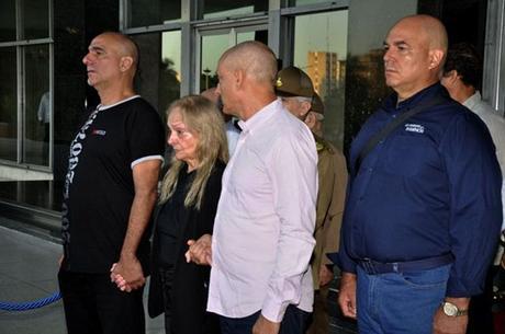 Pandillas revolucionarias: Los Castros se disputan la residencia de Fidel