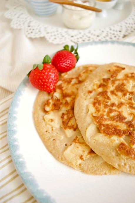 Pancakes de manzana, desayuno de domingo en Letonia