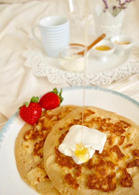 Pancakes de manzana, desayuno de domingo en Letonia