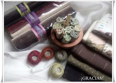 JARDIN PRIVÉ: HISTOIRES DE MOUTONS II, más cajas con punto de cruz y regalos de cumpleaños.