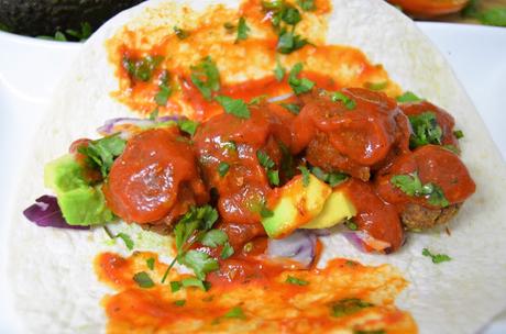 TACOS DE ALBONDIGAS