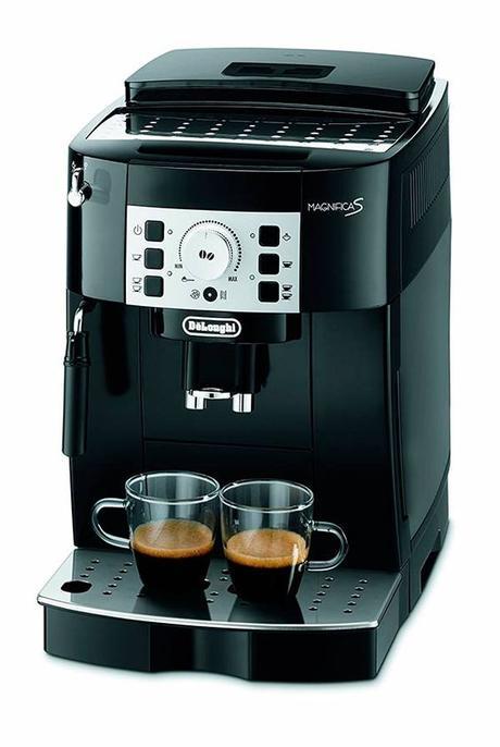 Como podrás comprobar, nos encanta el café. Por eso nos gusta poder elegir y recomendar cafeteras que se ajusten a cada persona. En este caso le toca a la Cafetera express automática DeLonghi Magnifica S #Café #Desayuno #Taza: 