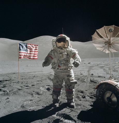Muere Gene Cernan, el último astronauta que pisó la luna