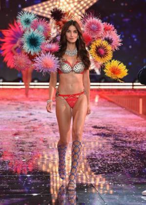 Victoria´s Secret Fashion Show 2016: París, glamour y sensualidad