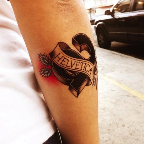 Tatuajes vintage inspirados en tipografías famosas