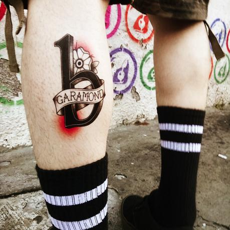 Tatuajes vintage inspirados en tipografías famosas