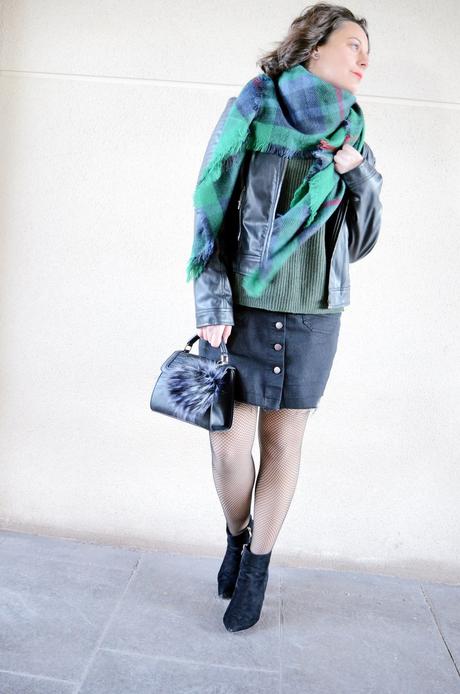 Cómo combinar el caqui con negro