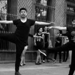 Con danza se manifiestan frente de la Secretaría de Cultura