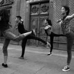 Con danza se manifiestan frente de la Secretaría de Cultura