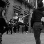 Con danza se manifiestan frente de la Secretaría de Cultura