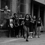 Con danza se manifiestan frente de la Secretaría de Cultura