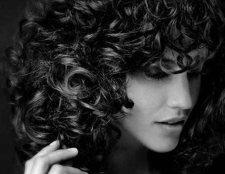 Cuidado y Belleza para los Cabellos Rizados y Ondulados con Sublime Curl de Rene Furterer