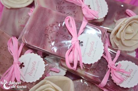 cosmética natural, cosmética, cosmética artesanal, jabon artesanal, crema natural, crema artesanal, eventos, spa, joyas artesananles, tocados, sales, bombas, geles, bombas de baño, velas de masaje, balsamo labial, crema de manos, aceites vegetales, exfoliante,