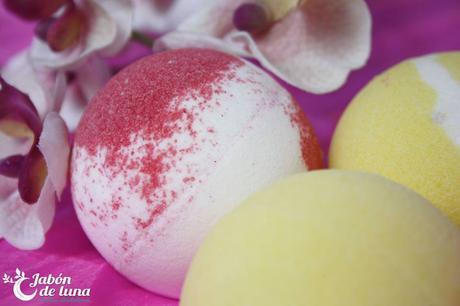 cosmética natural, cosmética, cosmética artesanal, jabon artesanal, crema natural, crema artesanal, eventos, spa, joyas artesananles, tocados, sales, bombas, geles, bombas de baño, velas de masaje, balsamo labial, crema de manos, aceites vegetales, exfoliante,