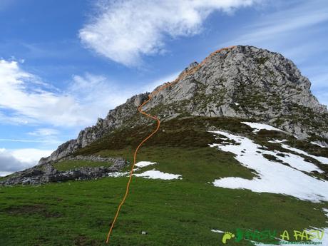 Ruta a Peña Melera y Los Pandos: Inicio de la ascensión a los Pandos