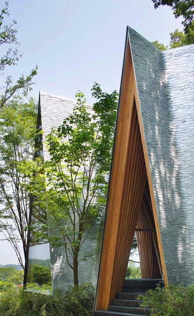 Jueves de Arquitectura: rezar en el bosque