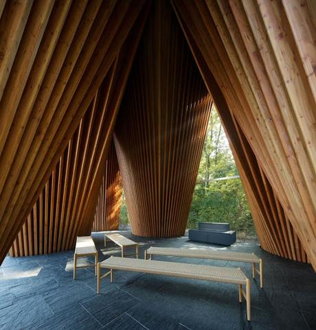 Jueves de Arquitectura: rezar en el bosque