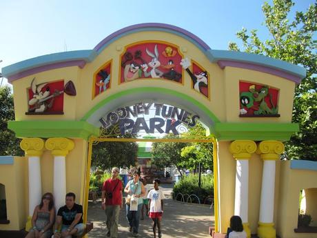 Parque Warner con ninos planes en Madrid en familia 