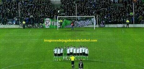 imagenes de cancha de futbol con jugadores medidas