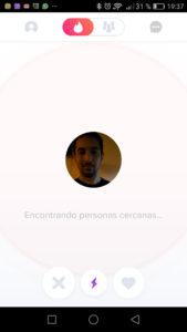 tinder cargando perfiles