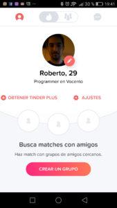 tinder chat grupal