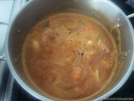 Sopa de pescado y mariscos