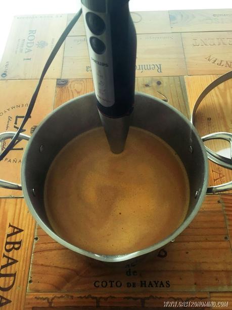 Sopa de pescado y mariscos