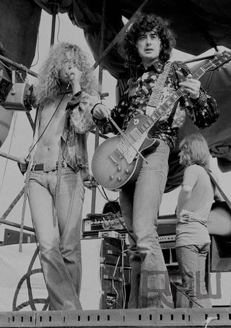 Efemérides del Rock y Heavy Metal: Que pasó un 22 de Enero