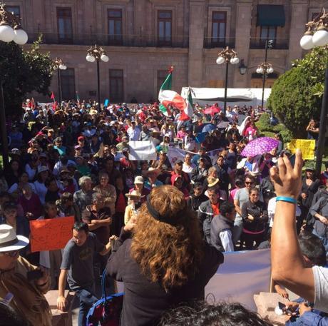 Potosinos realizan tercera mega marcha contra gasolinazo