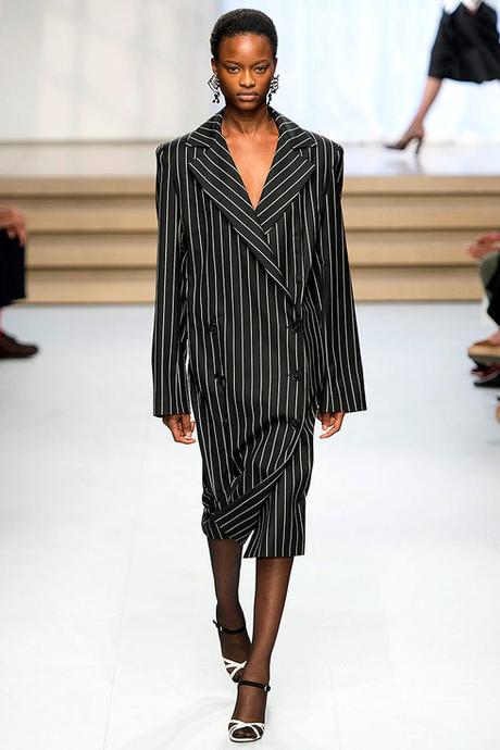 prendas con hombreras