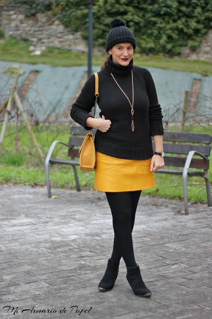 Outfit: Como Combinar una Falda Amarilla de Piel