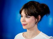 Laia Costa camino Victoria BAFTA 2017.