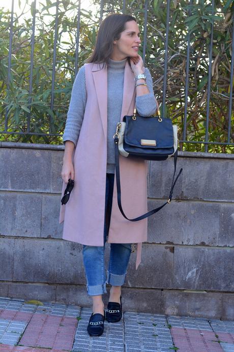 outfit-pink-coat-new-look-zara-loafers