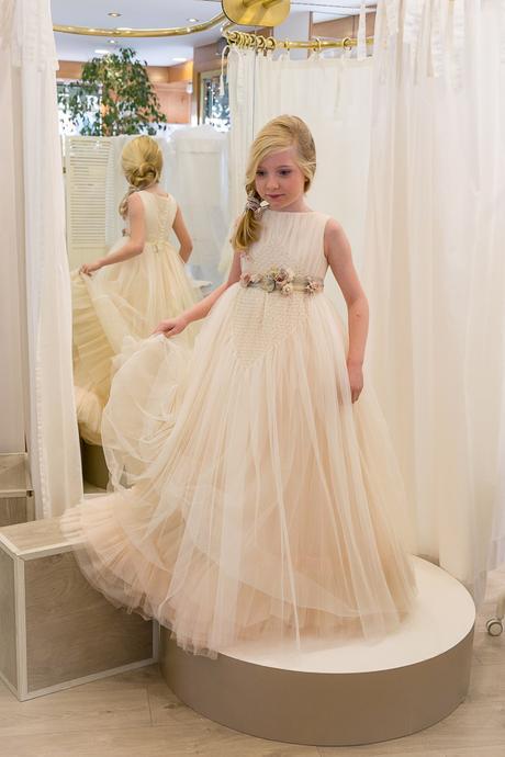 Vestidos de comuniones ¿dónde comprarlos?