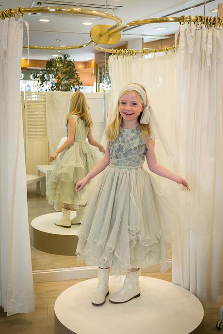 Vestidos de comuniones ¿dónde comprarlos?