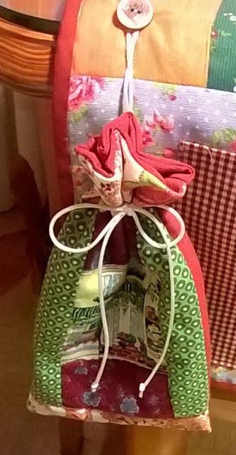 MANTEL PARA COSTURERA