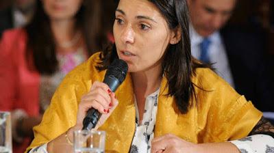 La senadora Crexell criticó los decretos de Macri