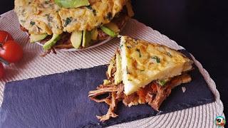 Tortilla rellena de carne mechada
