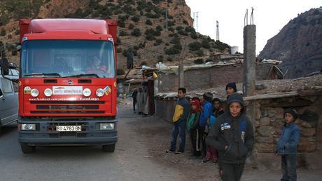 La fundación Contador y bicis para la vida llevan bicis a Marruecos