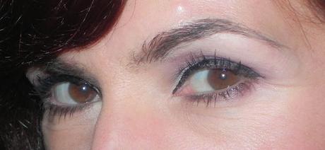 Burdeos y berenjena: Maquillaje, manicura y moda